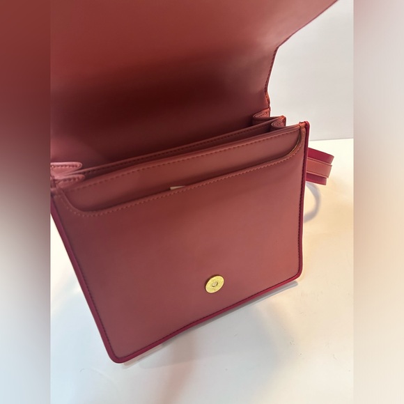 JWPei Fiona Crossbody Bag Pink Outlines Vegan Leather New - Picture 11 of 16
